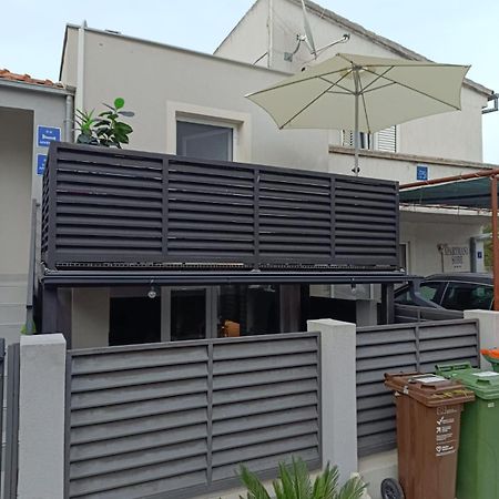 Studio & Apartment Biograd Paszman Weißenburg Exterior foto